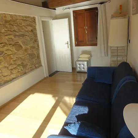 Il Merlo Della Rocca Holiday home Imperia