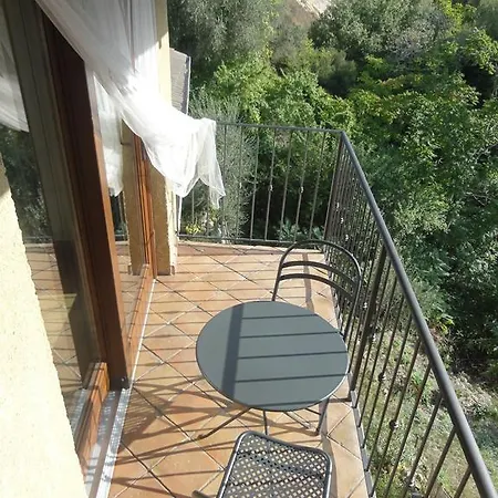 Feriehus Il Merlo Della Rocca *