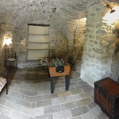 Il Merlo Della Rocca Ferienhaus Imperia